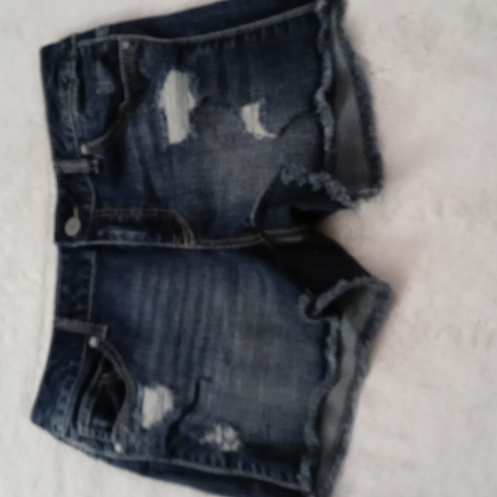Maurices Distressed Denim Shorts Size 5/6